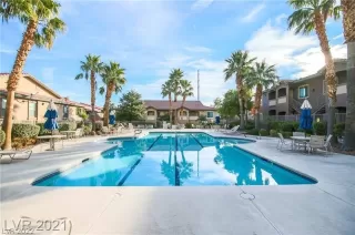 Photo #3: 2366311 Listing