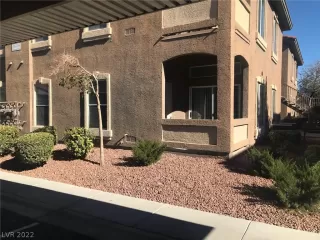 Photo #5: 2366311 Listing