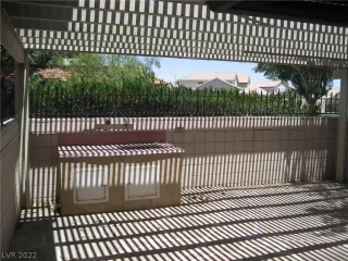 Photo #3: 2366360 Listing