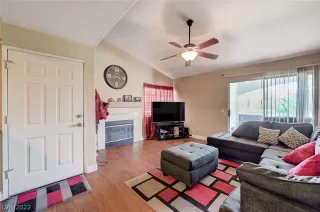 Photo #2: 2366399 Listing