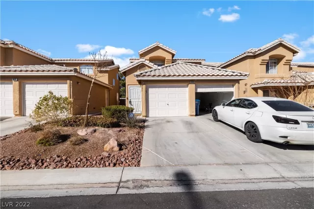 MLS: 2366428 Condo For Sale