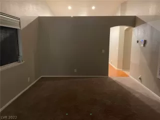 Photo #4: 2366428 Listing 
