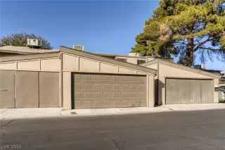 Photo #2: 2366437 Listing 