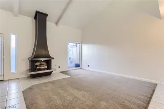 Photo #5: 2366437 Listing 