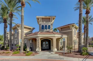 Photo #1: 2366470 Listing