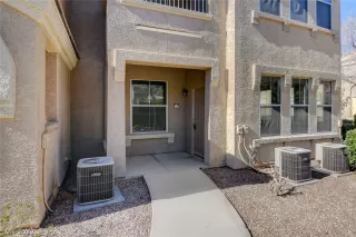 Photo #6: 2366470 Listing