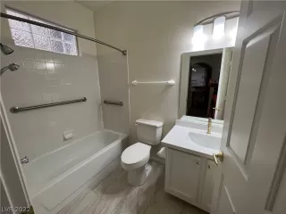 Photo #6: 2366473 Listing