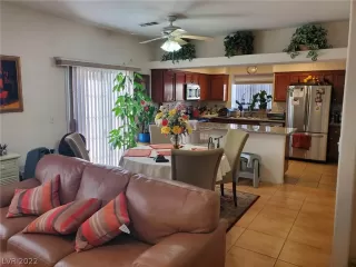 Photo #3: 2366499 Listing 