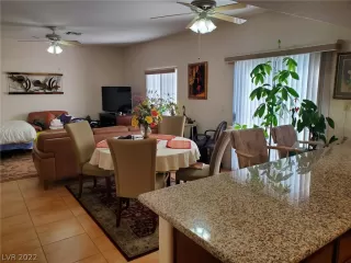 Photo #4: 2366499 Listing 