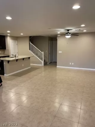 Photo #2: 2366555 Listing 