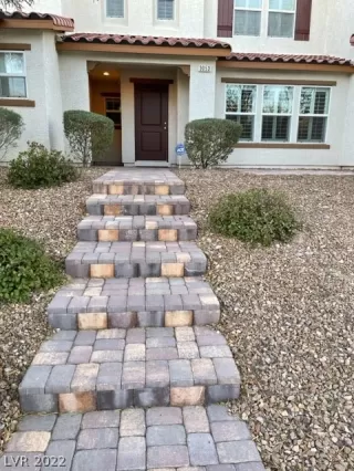 Photo #5: 2366555 Listing 