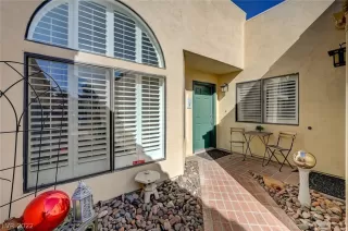Photo #3: 2366575 Listing