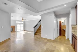 Photo #3: 2366594 Listing 