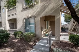 Photo #2: 2366599 Listing