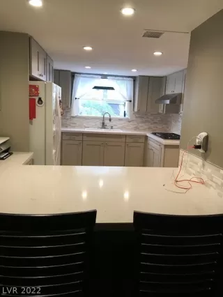 Photo #1: 2366604 Listing