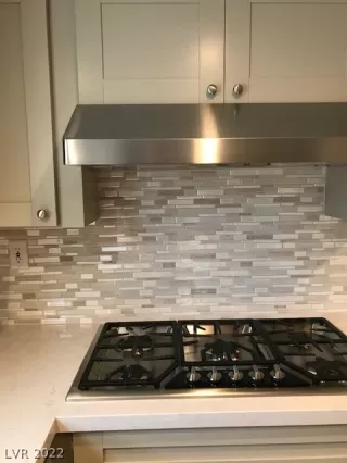 Photo #3: 2366604 Listing