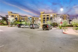 Photo #2: 2366608 Listing 