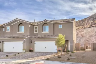 Photo #3: 2366610 Listing 