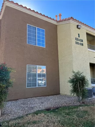 Photo #1: 2366618 Listing 