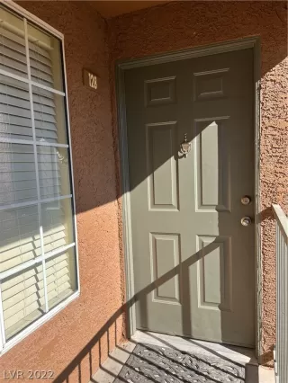 Photo #3: 2366618 Listing 