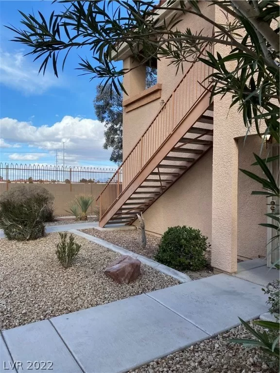 MLS: 2366640 Condo For Sale