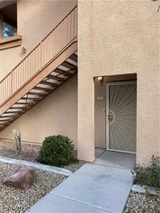 Photo #1: 2366640 Listing 