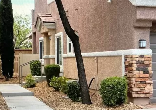 Photo #1: 2366656 Listing