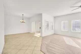 Photo #4: 2366662 Listing 