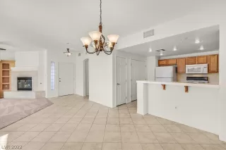 Photo #5: 2366662 Listing 