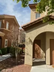 Photo #3: 2366670 Listing