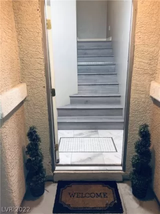 Photo #1: 2366715 Listing