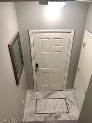 Photo #2: 2366715 Listing