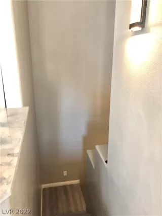 Photo #3: 2366715 Listing