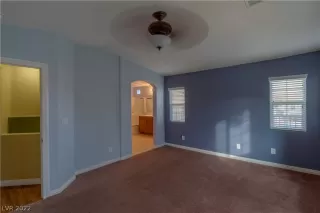 Photo #4: 2366716 Listing