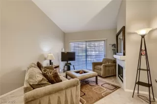 Photo #2: 2366719 Listing