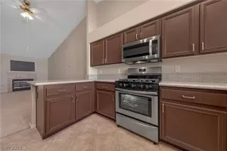 Photo #1: 2366721 Listing 