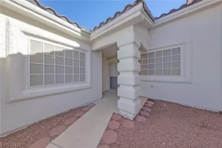 Photo #6: 2366721 Listing 