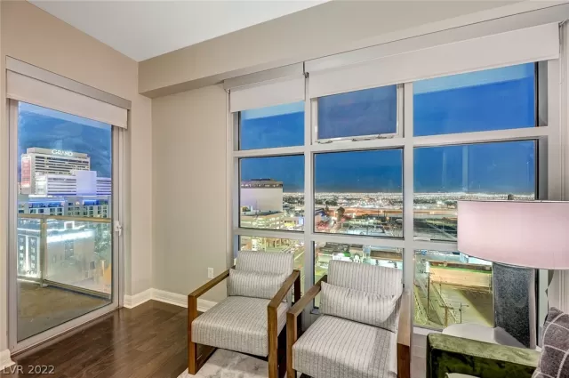 MLS: 2366726 Condo For Sale