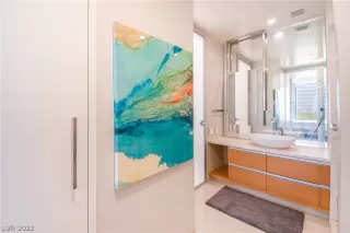 Photo #1: 2366736 Listing