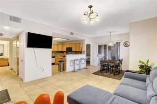 Photo #2: 2366740 Listing