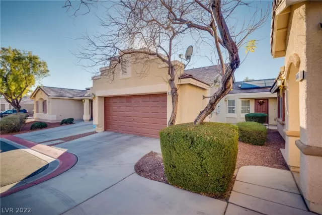 MLS: 2366748 Condo For Sale