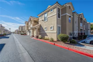 Photo #6: 2366769 Listing