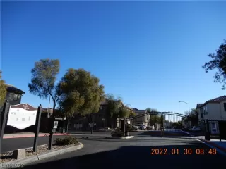 Photo #2: 2366776 Listing