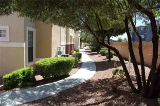 Photo #1: 2366778 Listing 