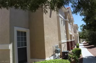 Photo #2: 2366778 Listing 