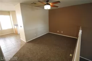 Photo #6: 2366881 Listing 