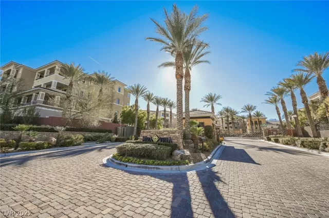 MLS: 2366979 Condo For Sale