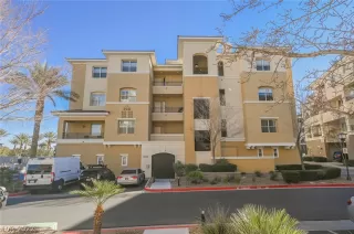 Photo #2: 2366979 Listing