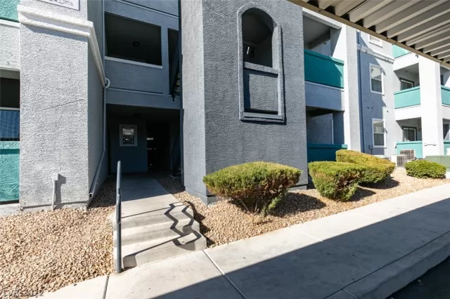 MLS: 2366996 Condo For Sale