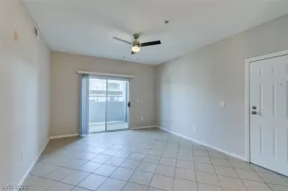 Photo #5: 2366996 Listing